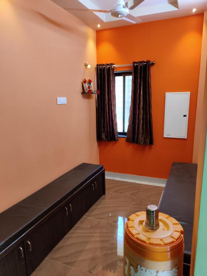 Bandekar Home Stay Mālvan Exteriör bild